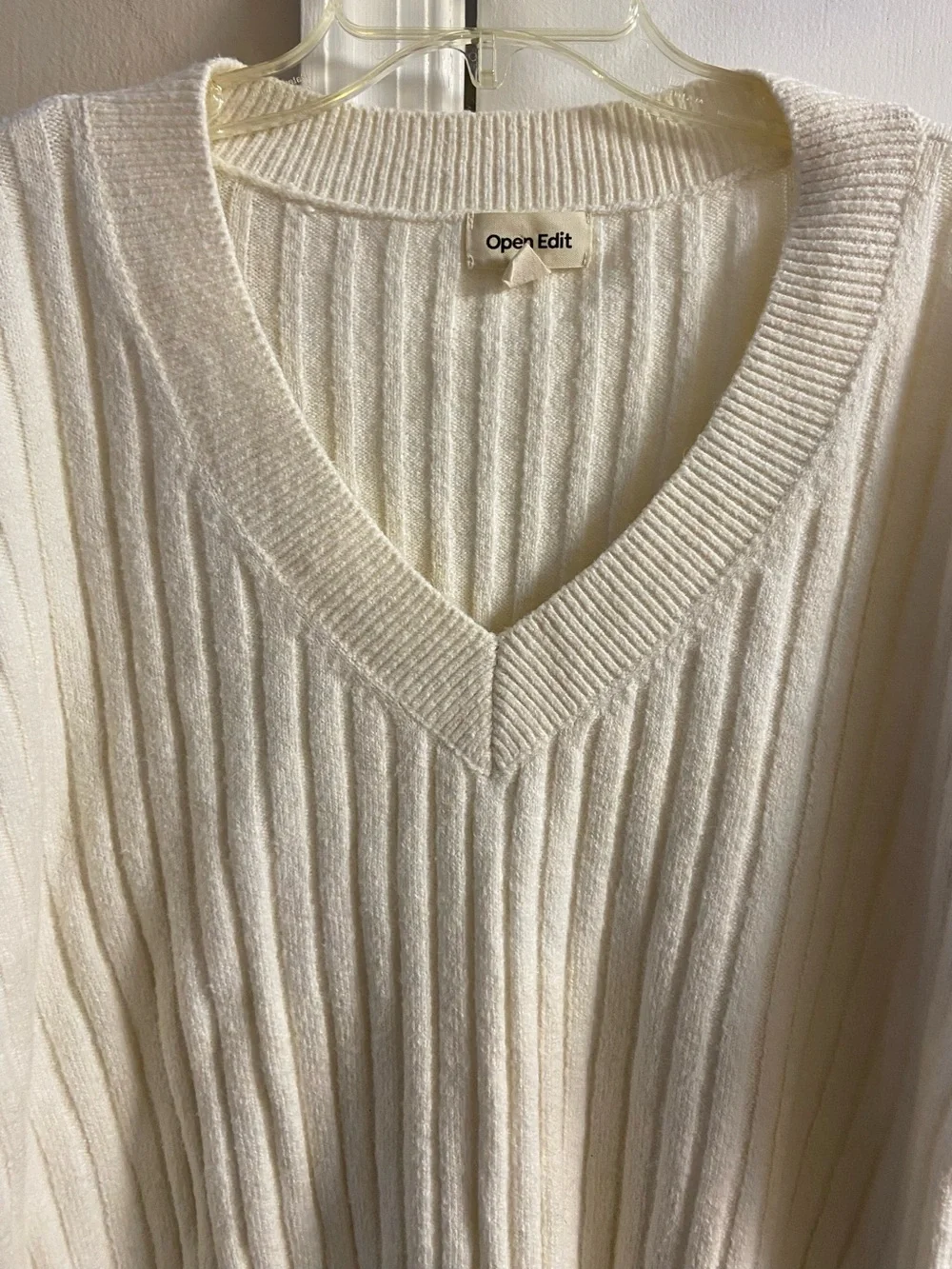 Open Edit ivory dove v neck ribbed sweater boxy oversized Medium
